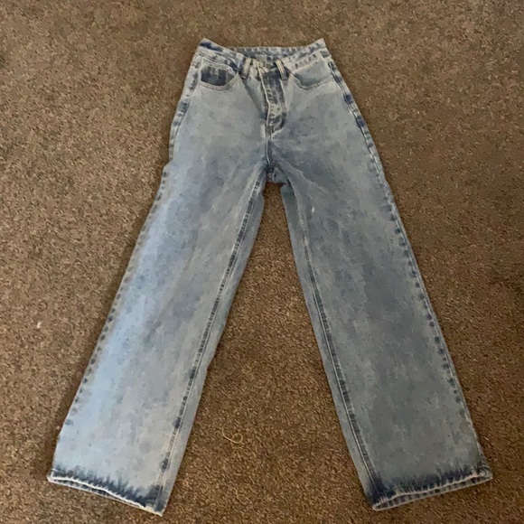 Blue jeans - Picture 1 of 4